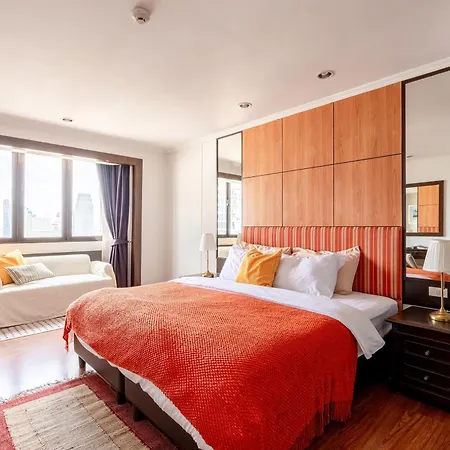 Artichoke Suite Sukhumvit, Nana Bts